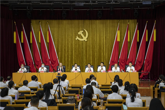 01_爱奇艺.jpg 01_爱奇艺.jpg