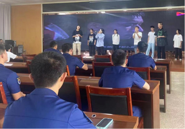 医学护理系团委暑期慰问活动638.jpg 医学护理系团委暑期慰问活动638.jpg