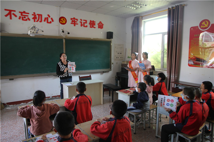 图片2.jpg 图片2.jpg