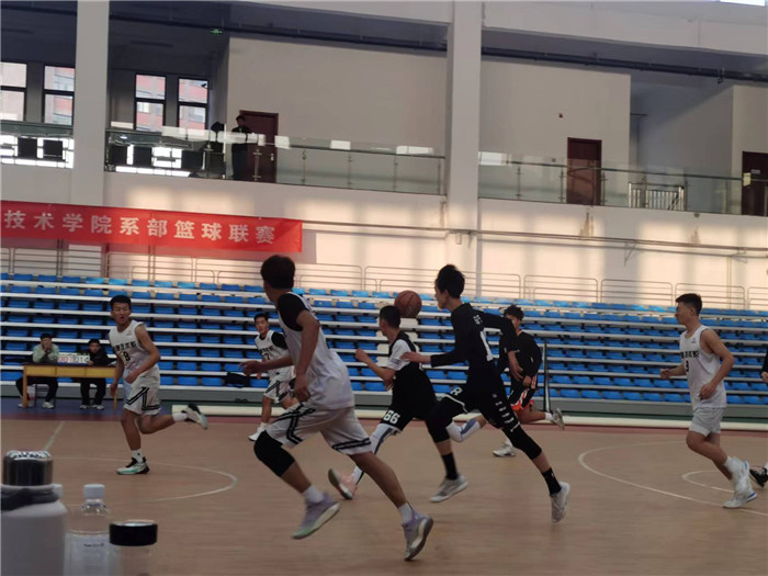 图片4.jpg 图片4.jpg