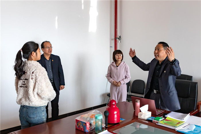 图片3.jpg 图片3.jpg