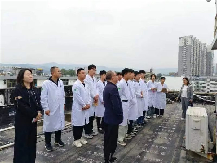 图片9.jpg 图片9.jpg