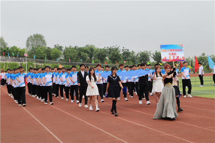 图片13.jpg 图片13.jpg