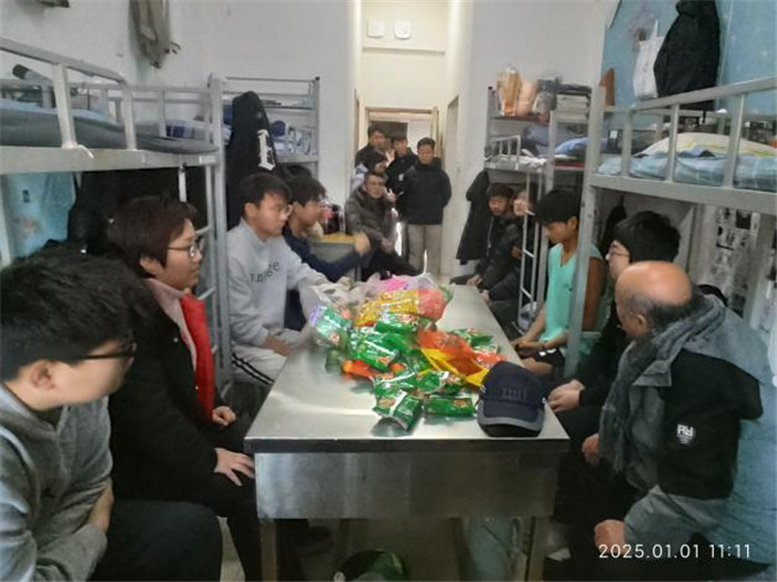 图片2.jpg 图片2.jpg