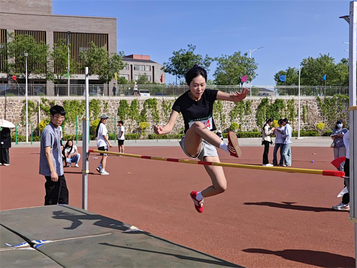 图片5.jpg 图片5.jpg