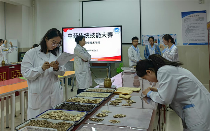 图片8.jpg 图片8.jpg