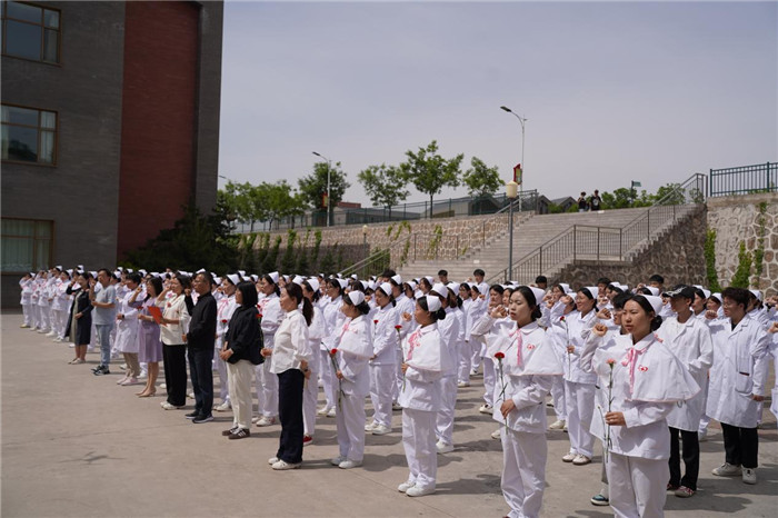 图片2.jpg 图片2.jpg