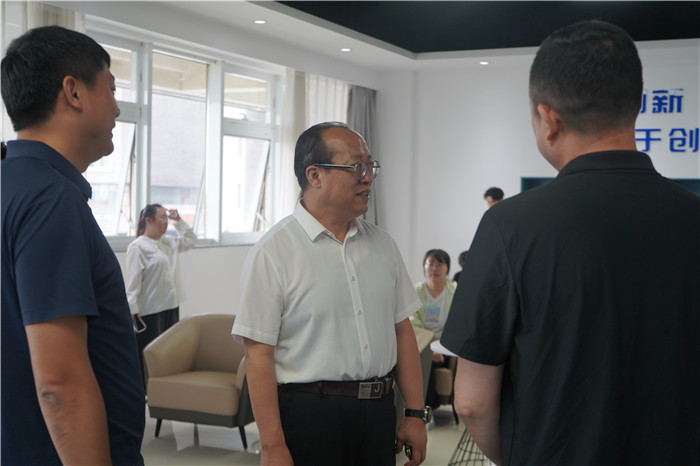 图片2.jpg 图片2.jpg
