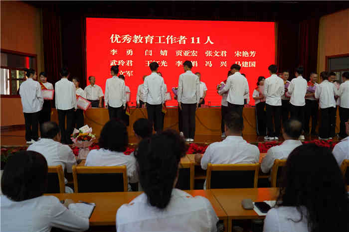 图片4.jpg 图片4.jpg