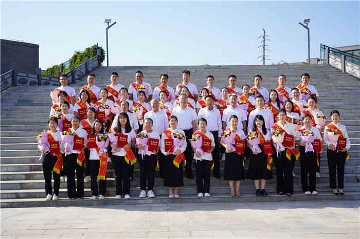 图片7.jpg 图片7.jpg