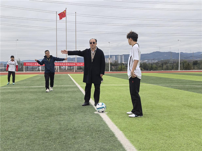 图片2.jpg 图片2.jpg